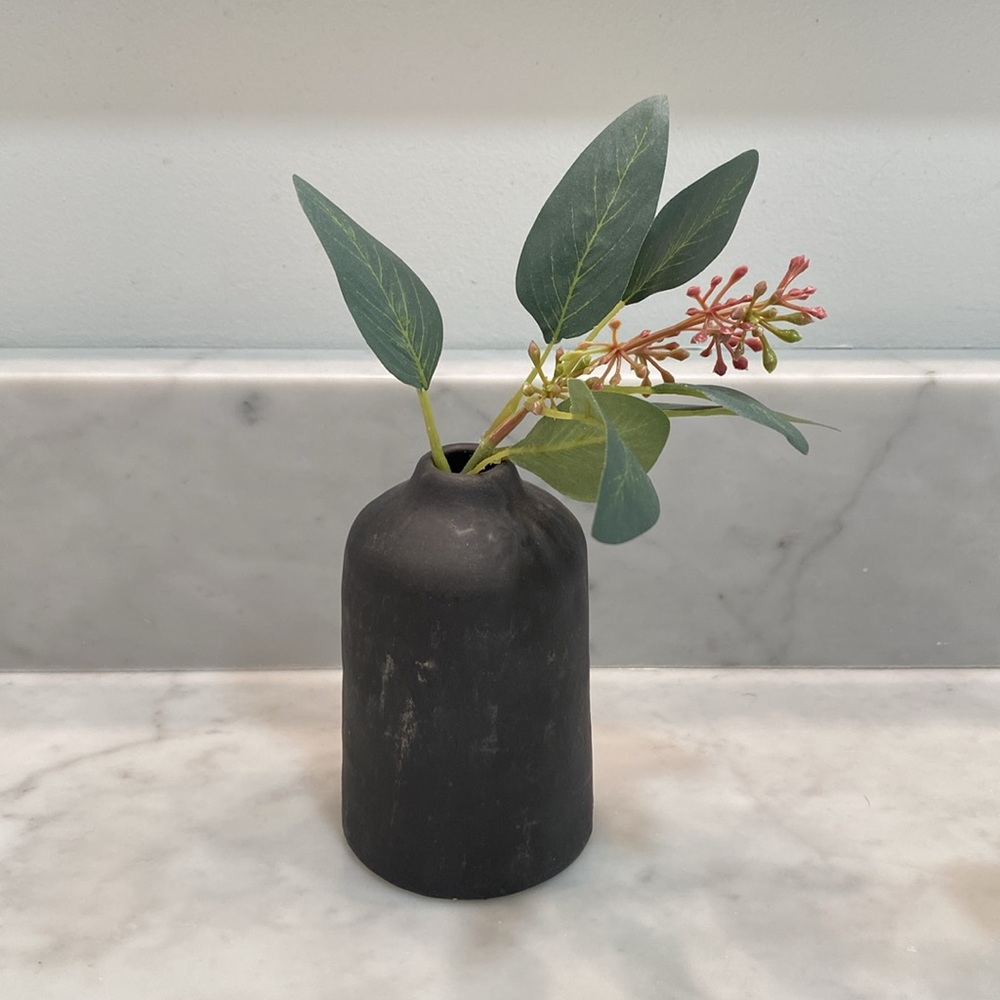 NWT Hearth & Hand with Magnolia Distressed Ceramic Bud Vase 4”